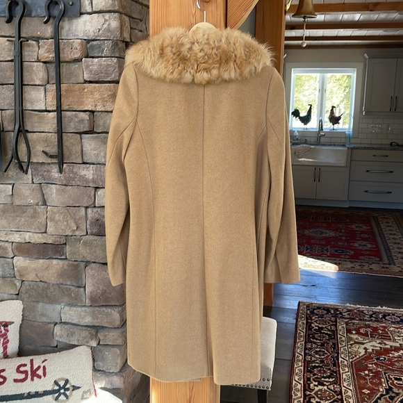 Banana Republic, wool coat, size M, with faux fur - Picture 2 of 3